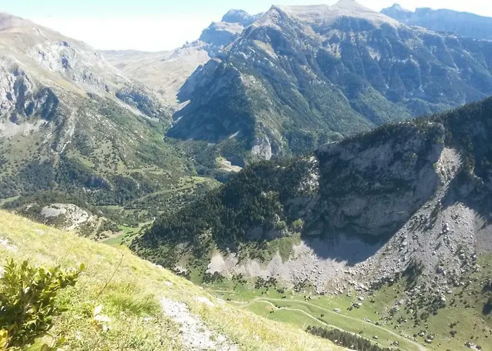 Apartamento Modesto En Montañas Del Pirineo Aragonés En Alquiler Altruista Económico *