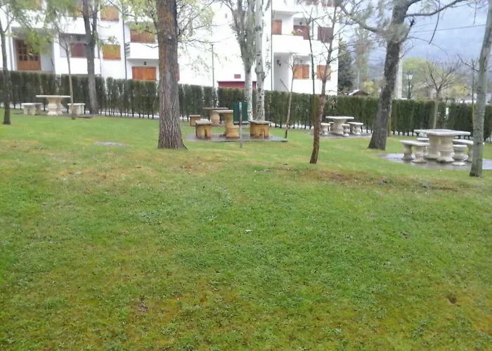 Apartamento Modesto En Montañas Del Pirineo Aragonés En Alquiler Altruista Económico *